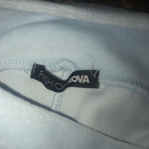 Crop hoodie with matching shorts - Picture 3 of 5